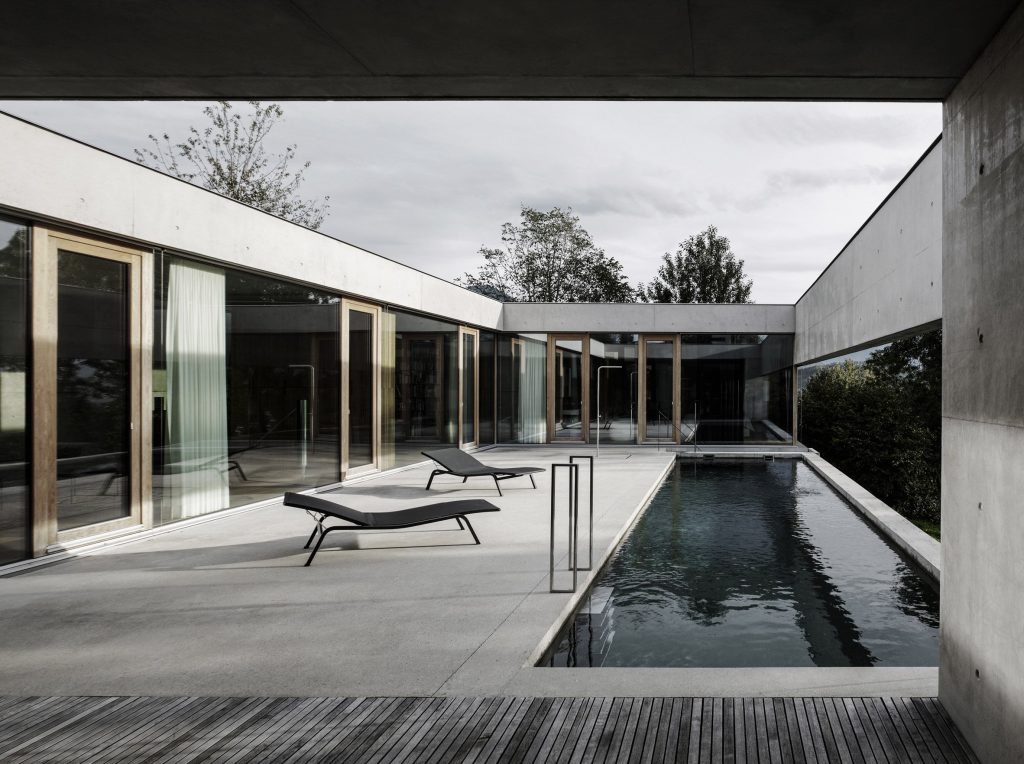 house-of-yards-marte-marte-architects-vorarlberg-austria-concrete-swimming-pool_dezeen_2364_col_19